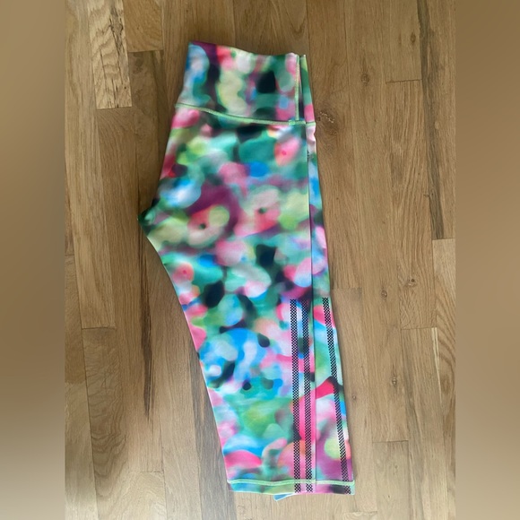 Adidas Climalite Printed Cropped Leggings sz M - Picture 6 of 10